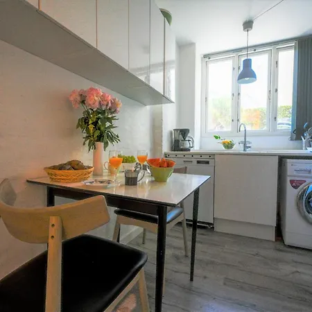 Sanders Lake - Pleasant Two-Bedroom Apartment In Downtown Копенгаген Экстерьер фото