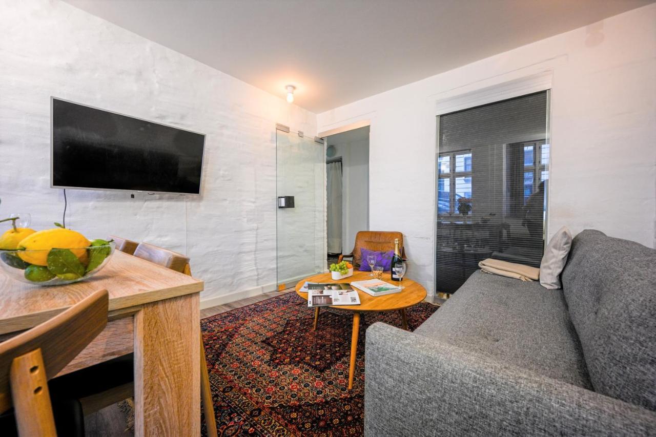 Lägenhet Sanders - Pleasant Two-bedroom In Downtown *